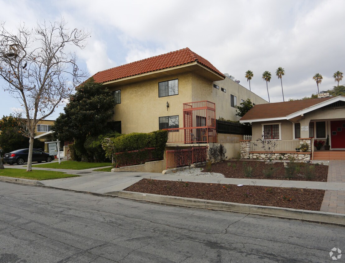 Foto del edificio - 131 W Garfield Ave