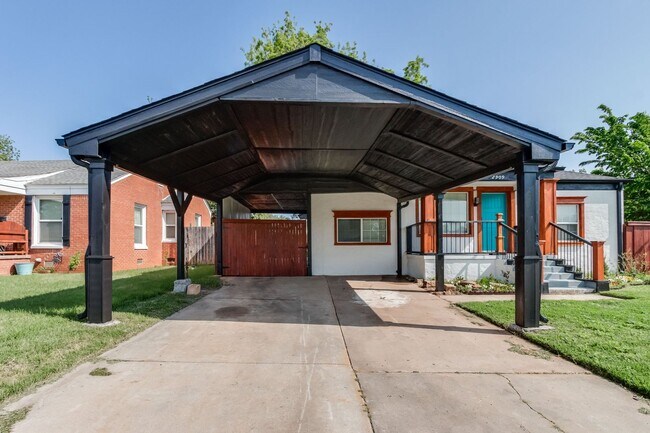 Foto del edificio - Luxury remodel in NW Oklahoma City