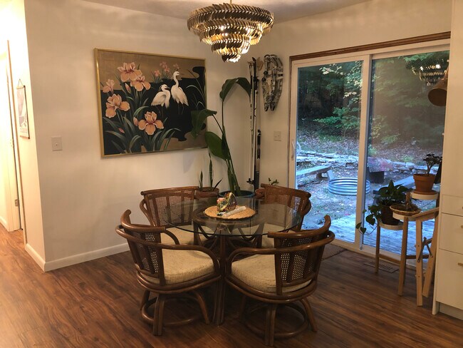 Dining - 19150 White Pine Dr