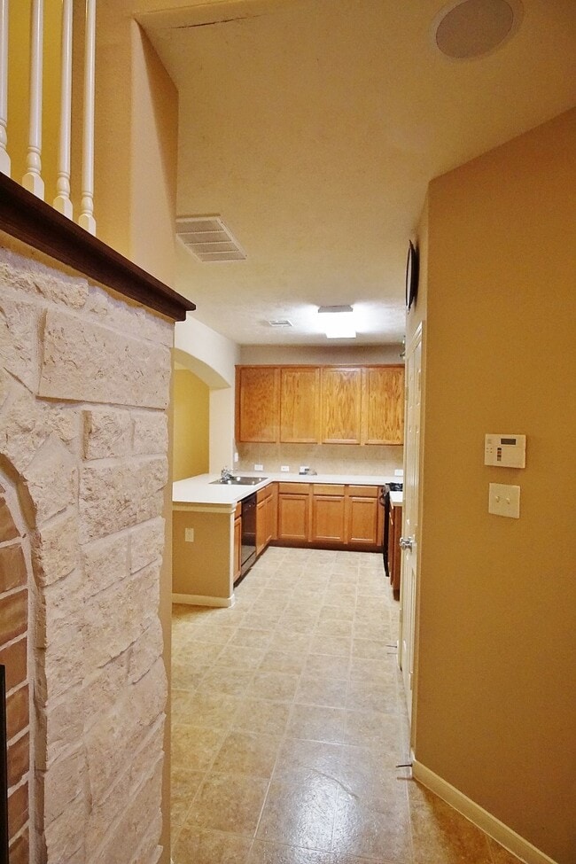 Building Photo - 13051 Iris Garden Ln