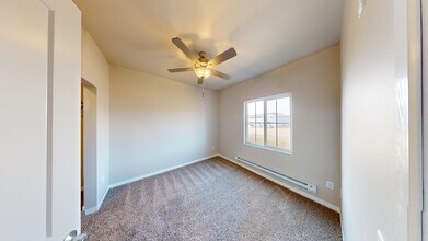 Bedroom - Marion Crossing Apartments