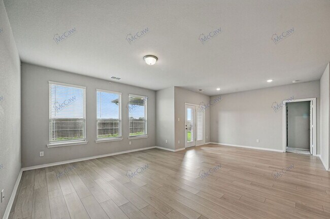 Foto del edificio - 2309 Sheppards Ln