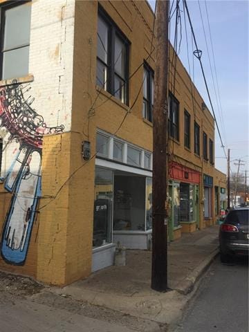 Building Photo - 411-A N Tyler St