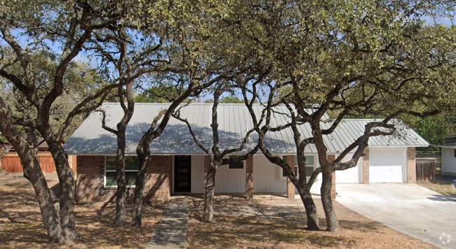 Building Photo - 13 Mission Dr