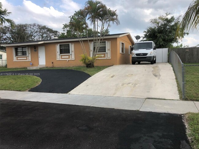 Foto del edificio - 14510 SW 297th St