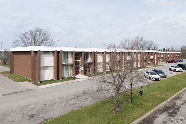 Foto del edificio - 1525 Amherst Manor Dr