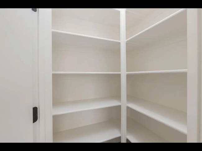 Foto del edificio - 301 S 1930 W