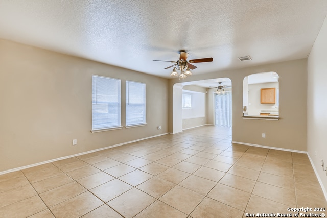 Building Photo - 9042 Camino Rey