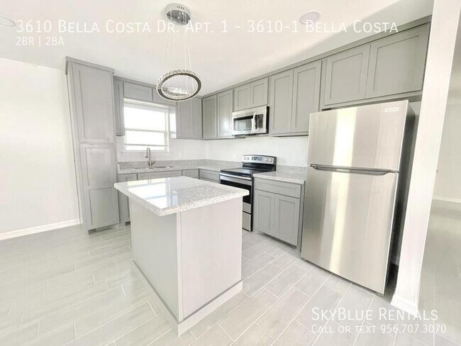 Building Photo - 3610 Bella Costa Dr