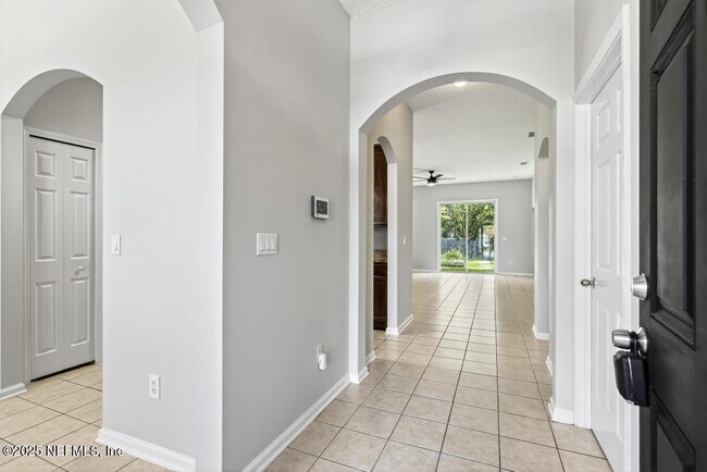 Foto del edificio - 6941 Morse Oaks Dr