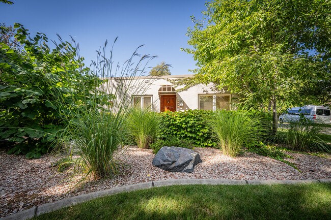 Photo - 2501 S Columbine St House