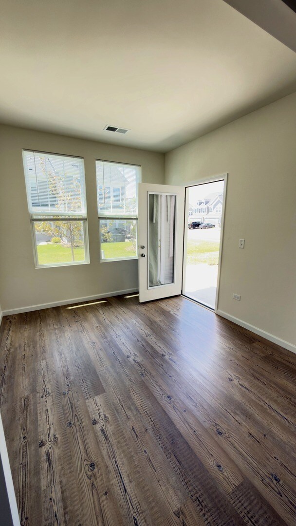 Foto del edificio - 659 Switchgrass Wy