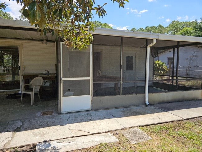 Building Photo - 242 Serenade Dr