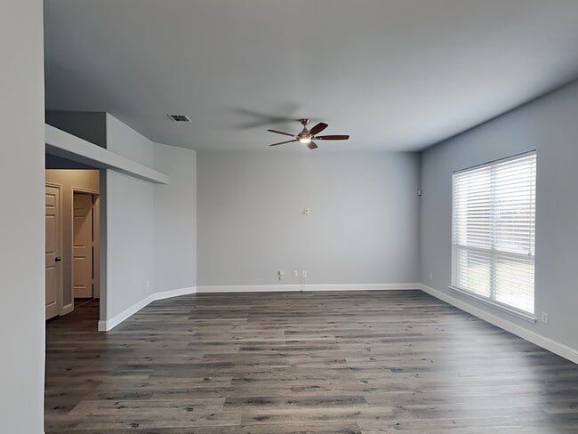 Building Photo - 1420 Morning Dove Dr