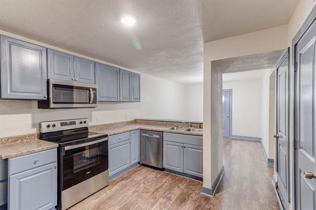 Building Photo - 4511 Alamosa St
