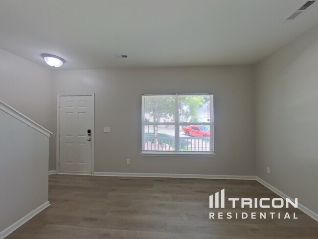 Foto del edificio - 7219 William Reynolds Dr