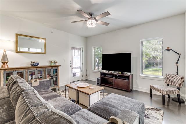 Building Photo - 5710 McCommas Blvd