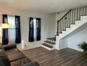 Building Photo - 5627 Avenue R