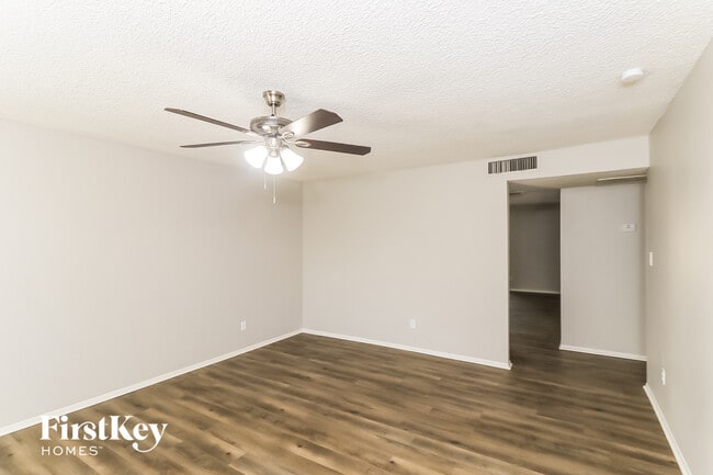 Foto del edificio - 4050 E Walatowa St