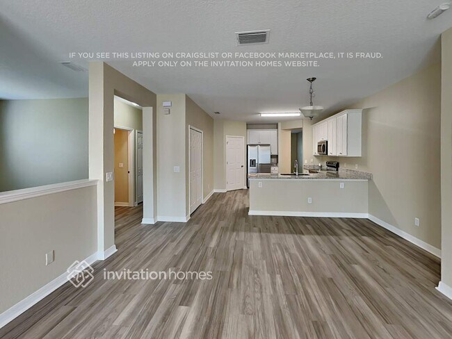 Building Photo - 901 Benton Dr