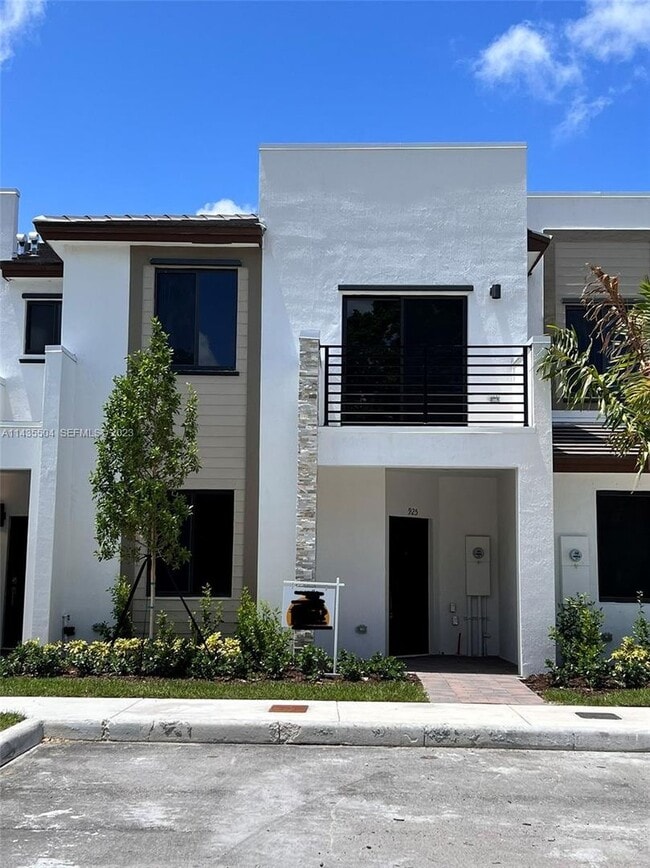 Building Photo - NEW CONSTRUCTION!!!! AMAIZING LOCATION!!!