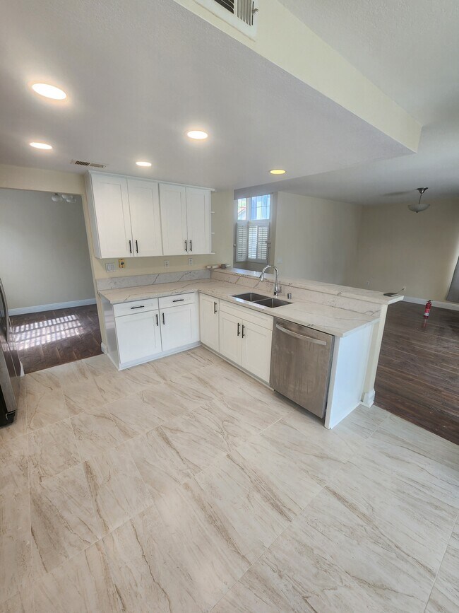 Foto del edificio - 1437 Green Oak Rd