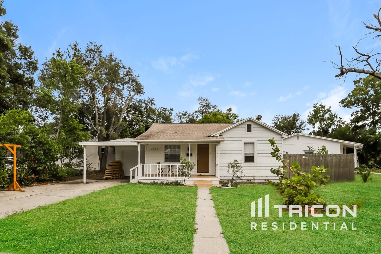 Foto principal - 3184 11th Ave N