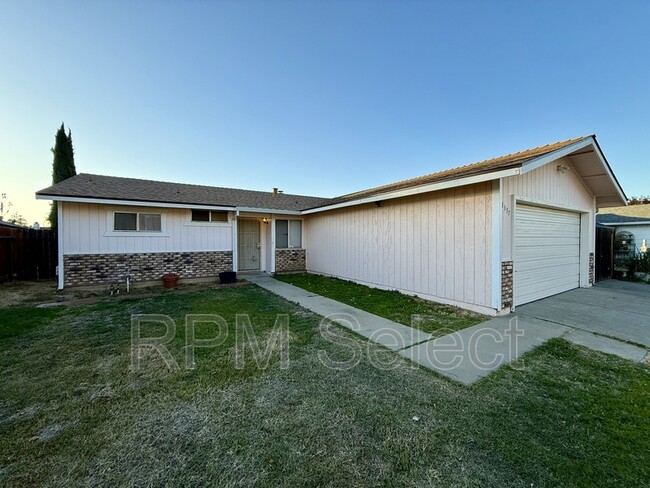 Building Photo - 8337 Sutter Buttes Way