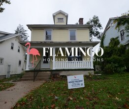 Building Photo - 1129 Wilson Dr