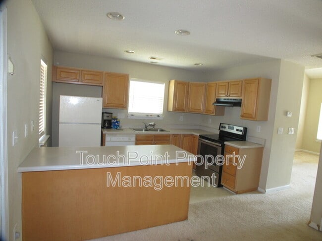 Foto del edificio - 10116 Forest Landing Dr