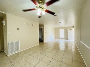 Building Photo - 12713 Lima Dr
