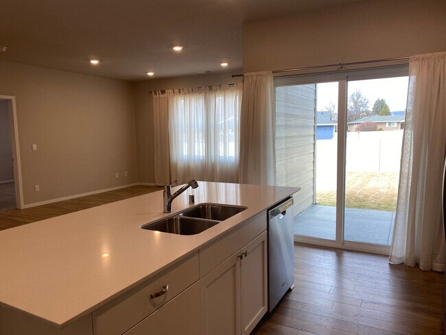 Building Photo - New 3 Bedroom Home in Indian Trail - Move ...