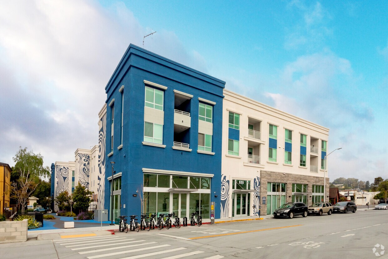 Fotografía del edificio - Cedar Street Family Apartments