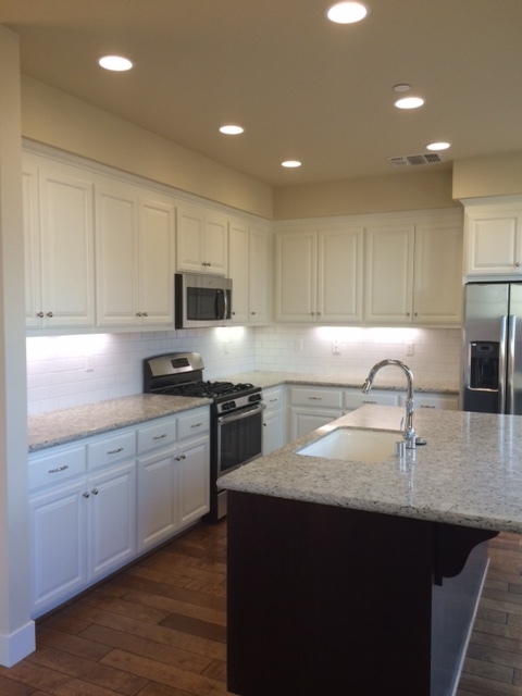 Building Photo - Beautiful home built in 2015. Great locati...