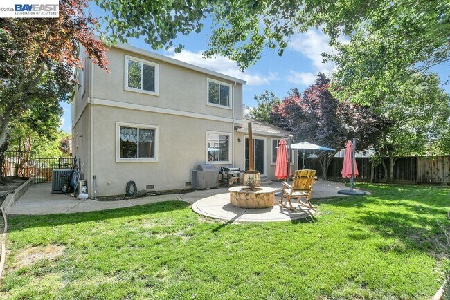 Building Photo - 2913 Haddington Ct