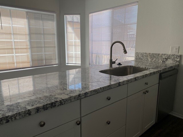 Building Photo - Updated Chandler Home for Lease-3 Beds, 2 ...