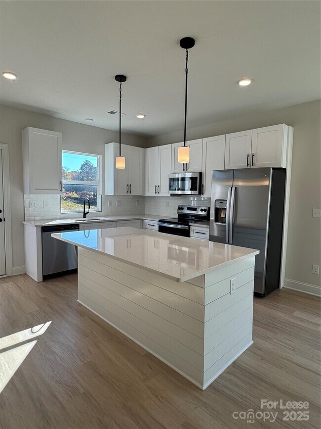 Foto del edificio - 2157 Tom Sadler Rd