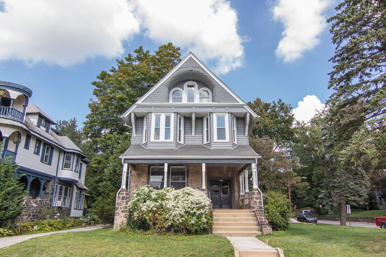 Foto principal - 125 Windsor Ave