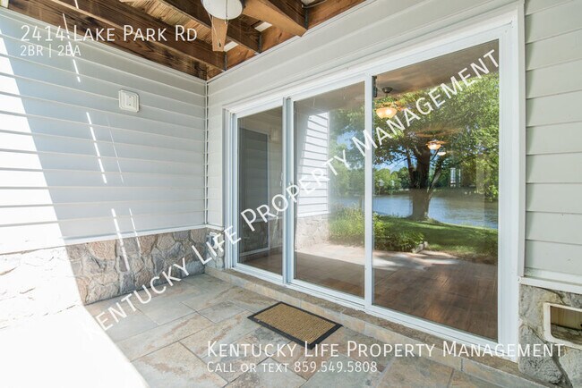 Foto del edificio - 2414 Lake Park Rd