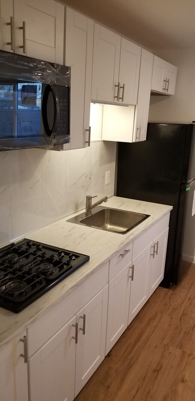 Foto del edificio - 4461 G St
