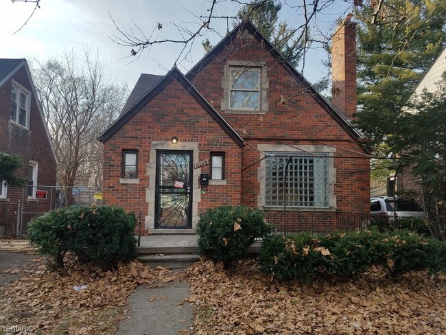 19153 Strasburg St Detroit Mi 48205 House For Rent In Detroit