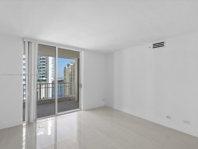 Foto del edificio - 701 Brickell Key Blvd