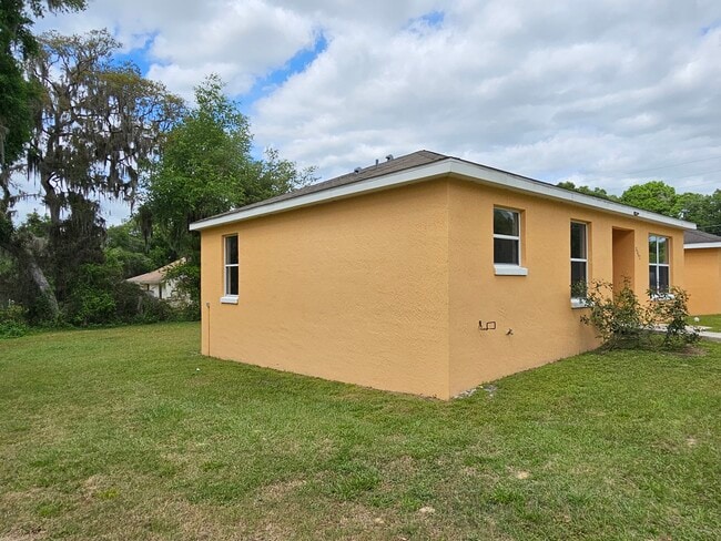 Building Photo - 8862 Juniper Rd