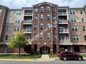 Building Photo - 13740 Endeavour Dr