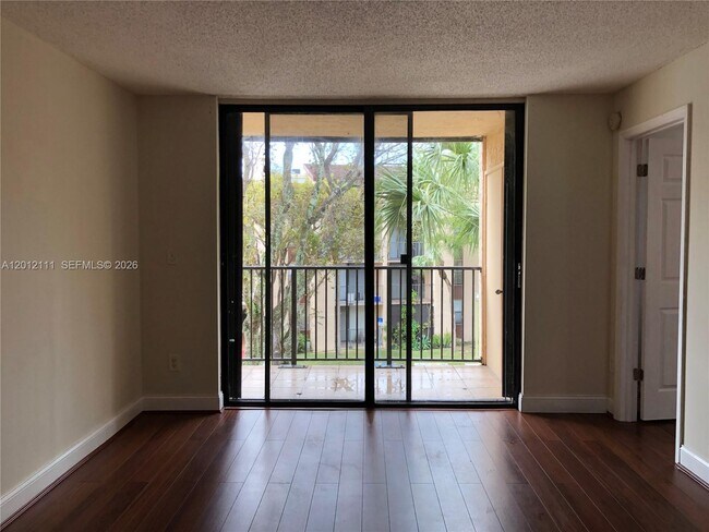 Building Photo - 14301 N Kendall Dr