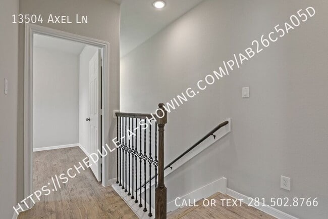 Foto del edificio - 13504 Axel Ln