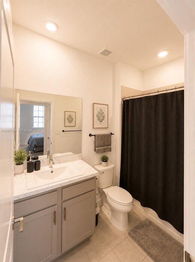 Foto del edificio - 1181 SW 7th Ct