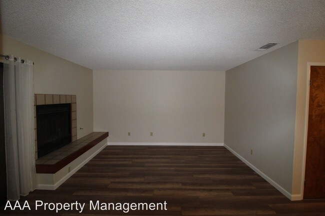 Building Photo - 3 br, 2.5 bath House - 126 Via Cabrera Ln