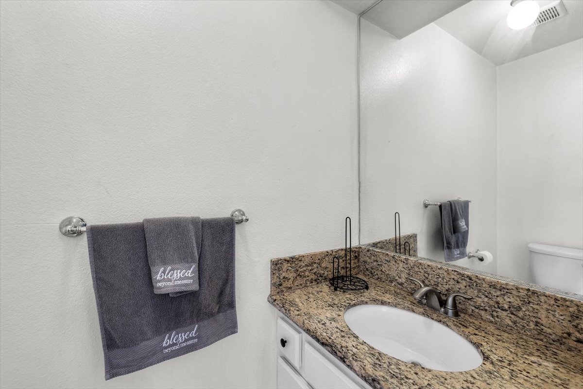 719 N Eucalyptus Ave Unit 3C, Inglewood, CA 90302 Condo for Rent in