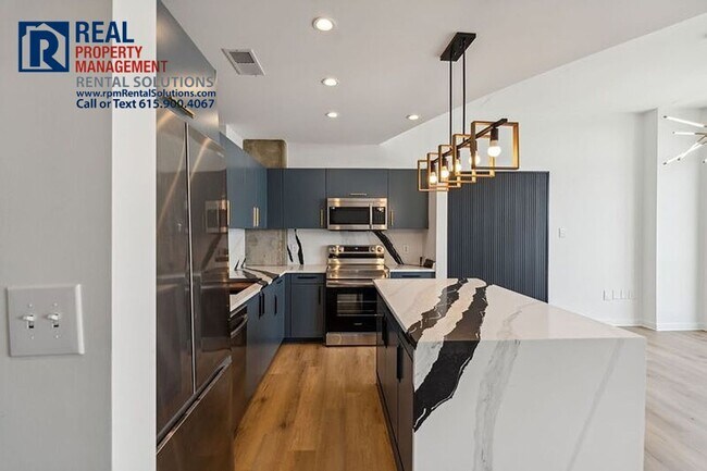 Foto del edificio - Modern, high-end condo in the ICON! So many amenities!